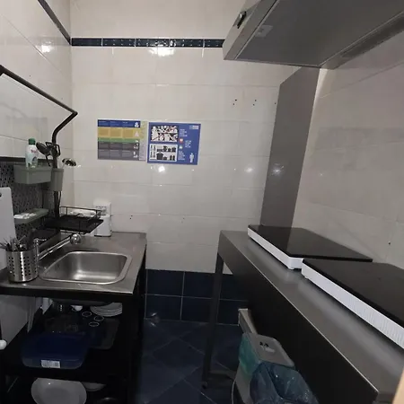 Vmhostel * Μοντεκατίνι Τέρμε